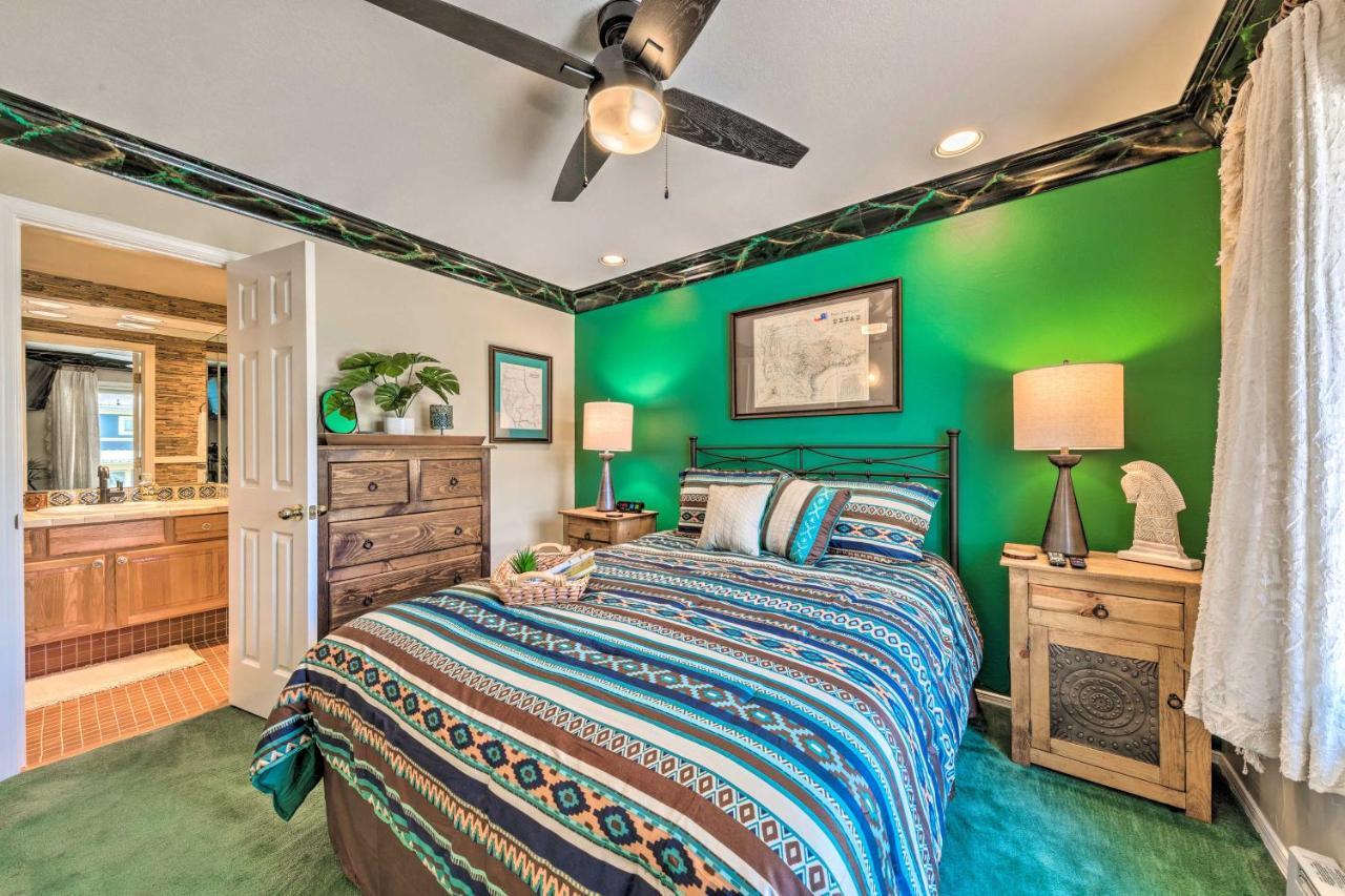 Eclectic Home With Deck 4 Miles To Ski Cloudcroft! Екстер'єр фото